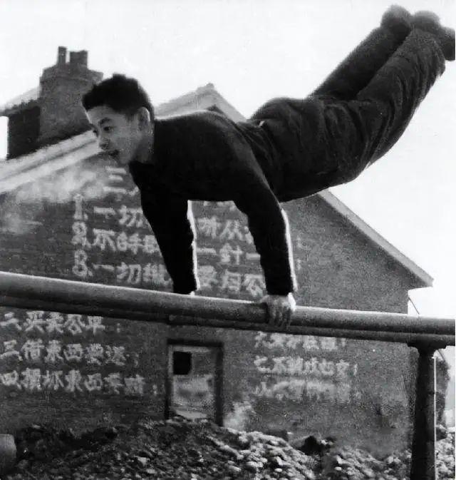 41年后鉴定人披露事故发生的详情惹人泪目马德里竞技携手K81962年雷锋因公牺牲(图19)